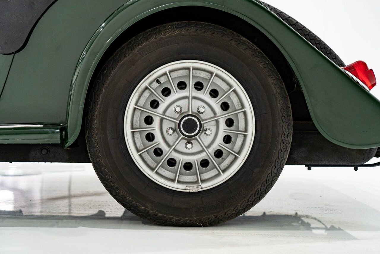 1970 Morgan Plus 8 Unrestored with only 7137km (4435miles) | PRIX EN USD Green Montreal - photo #47