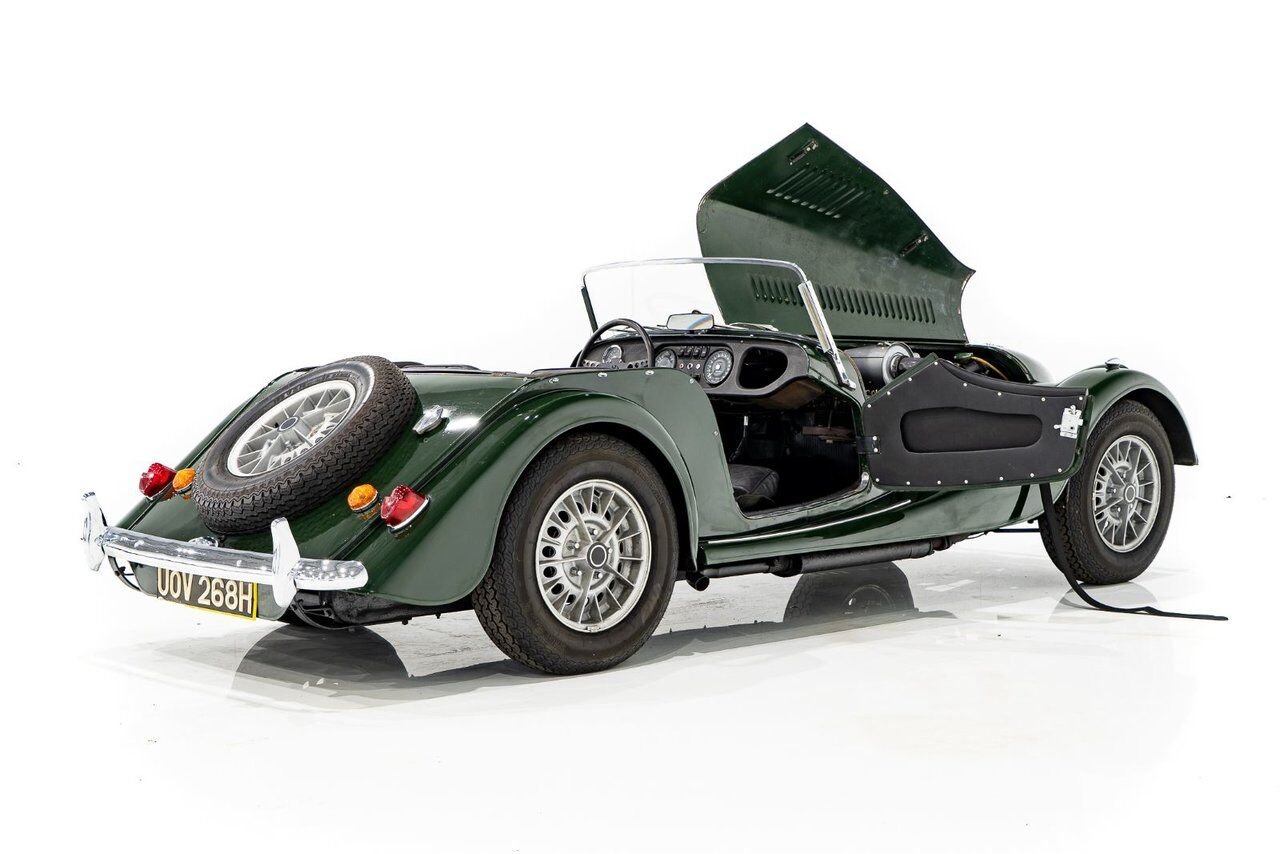 1970 Morgan Plus 8 Unrestored with only 7137km (4435miles) | PRIX EN USD Green Montreal - photo #65