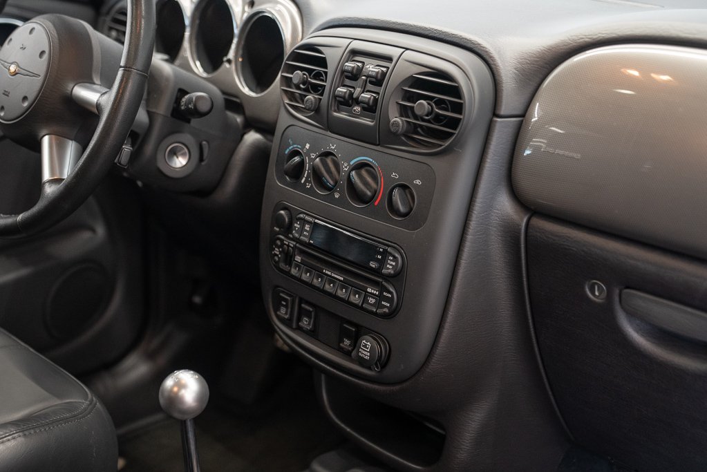 2004 Chrysler PT Cruiser Black Montreal - photo #37