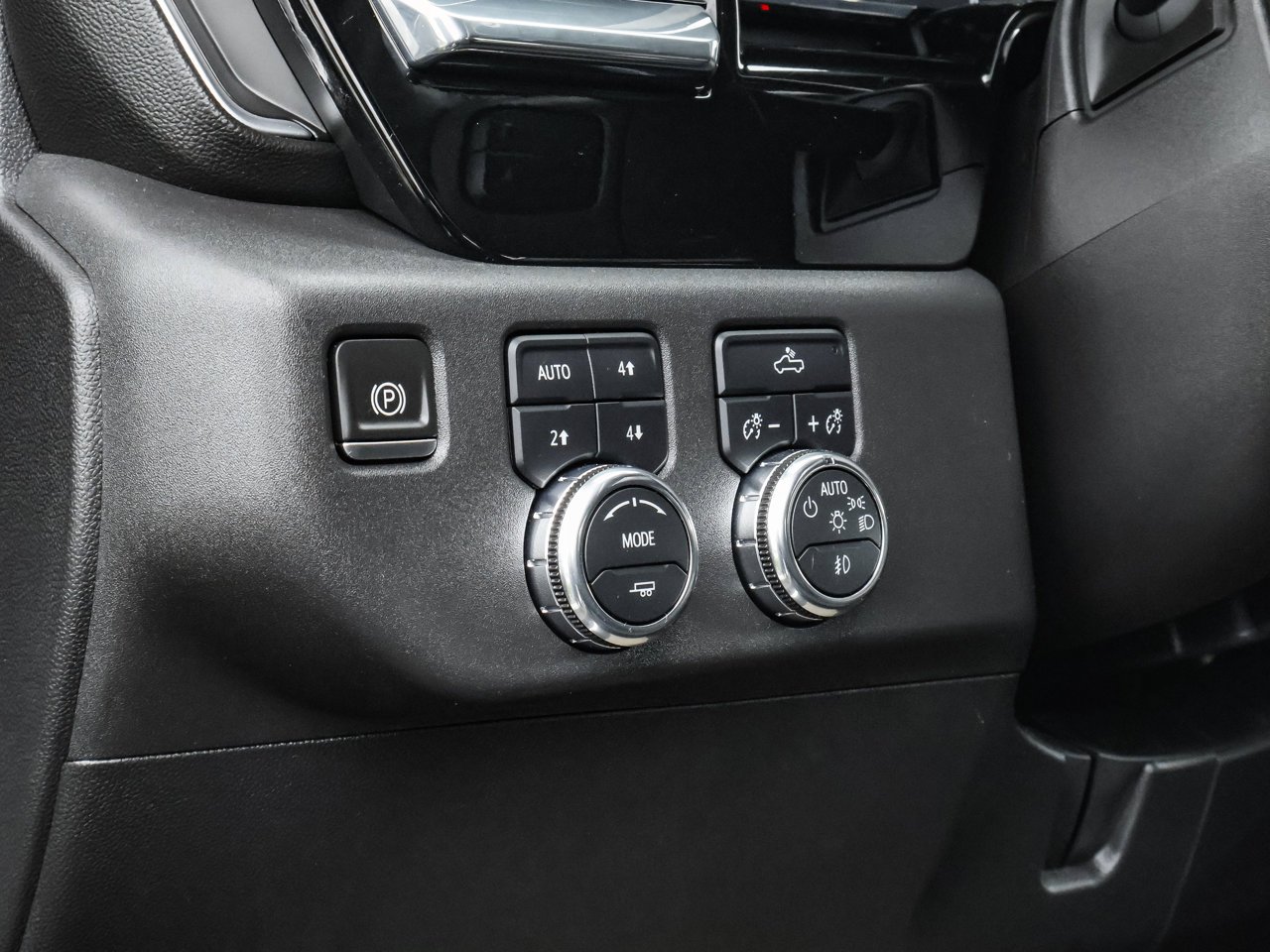 2024 GMC Sierra 1500 4WD Crew Cab 147 Elevation Grey Sherwood Park - photo #19