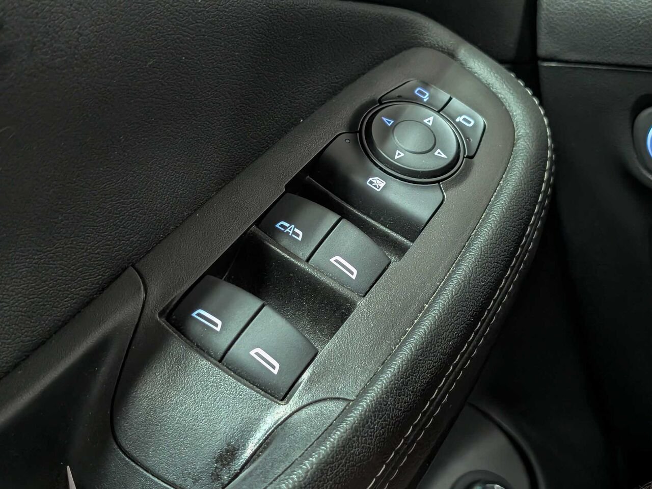 BUICK ENCORE GX AWD Select Bas Km Sièges Chauffants 2023 Noir Sherbrooke - photo #16