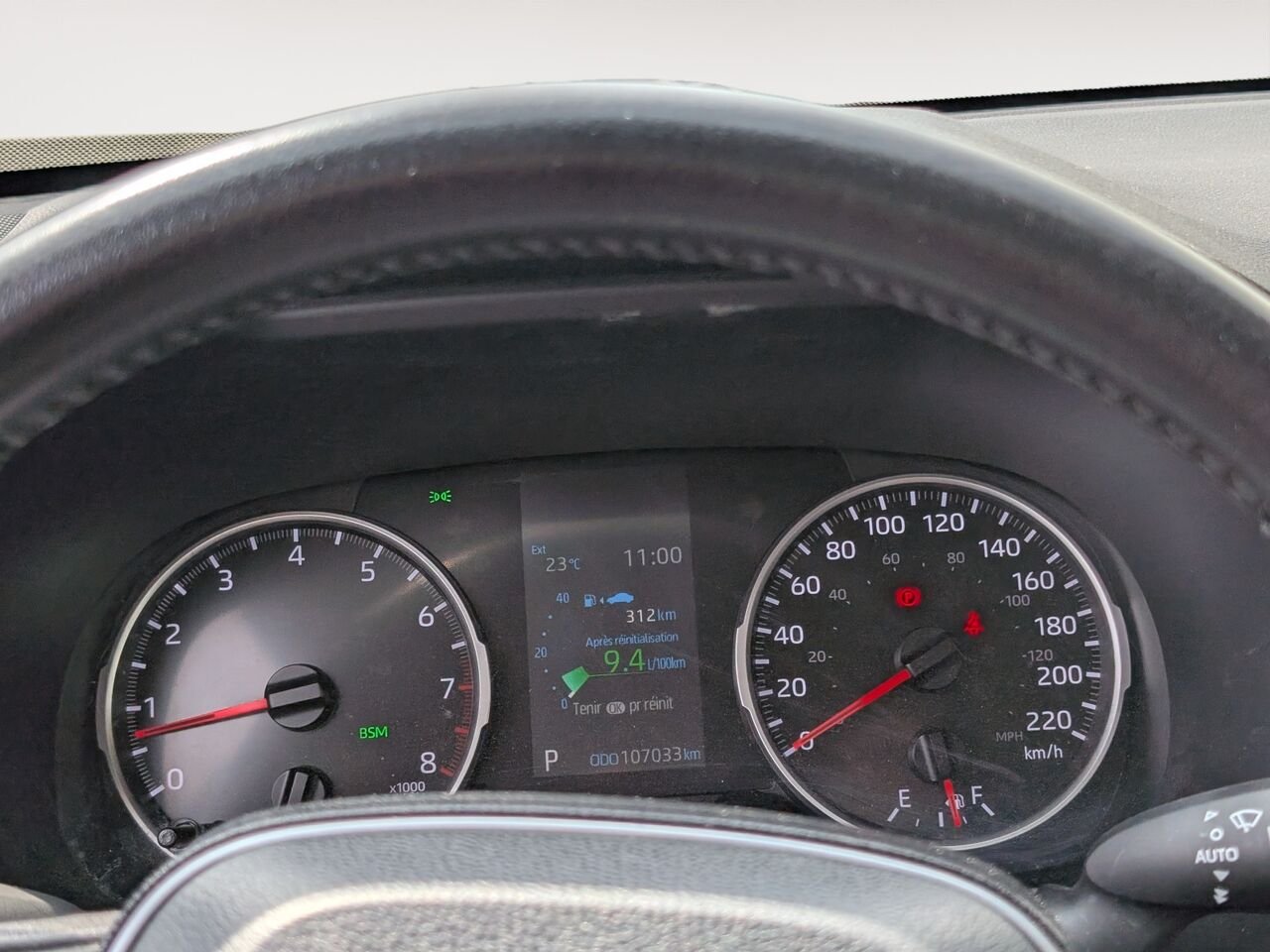 Toyota RAV4 XLE/FWD/SIÈGES CHAUFFANTS/VOLANT CHAUFFANT/BLUETOOTH/AC BIZONE/TOIT OUVRANT 2021 Bleu Sherbrooke - photo #16