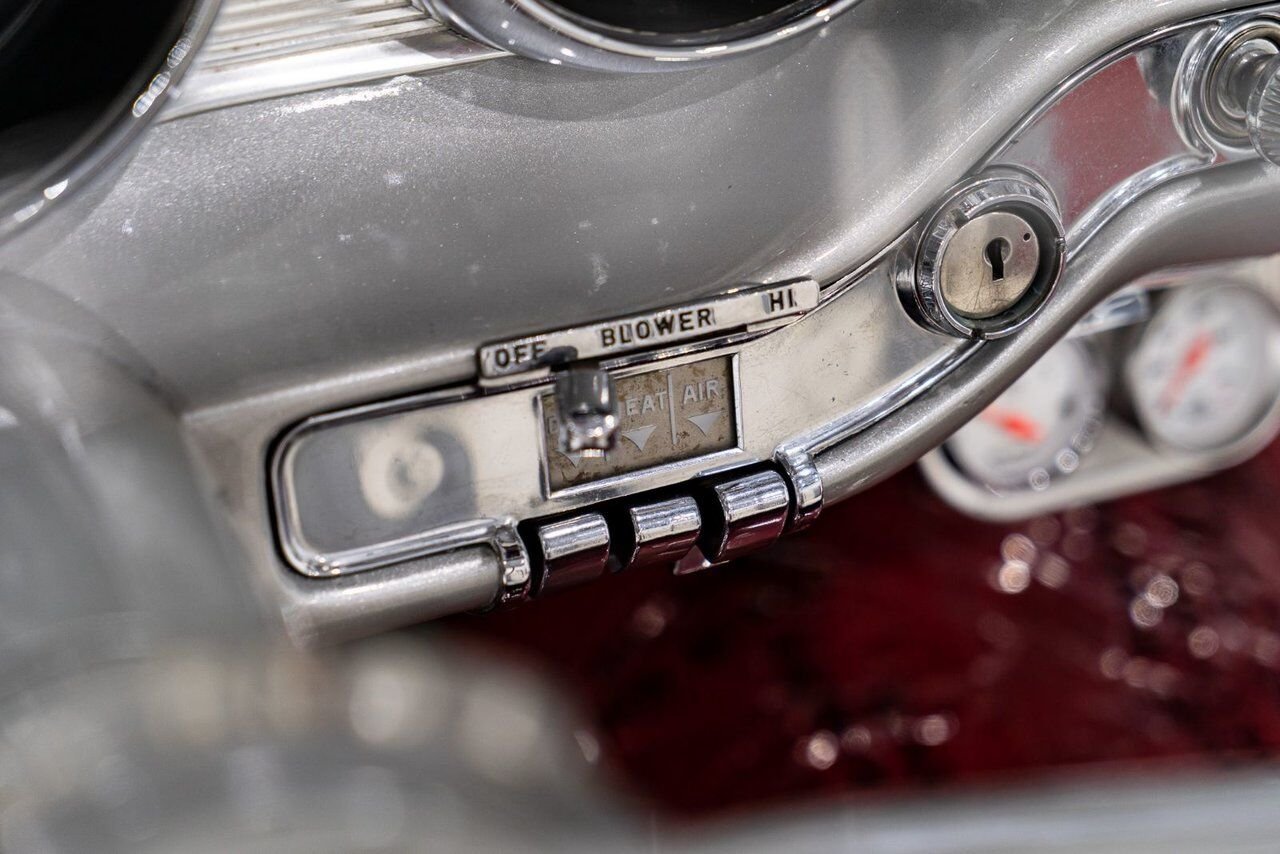 Pontiac PARISIENNE **PRIX EN USD** Fully restored with 261cu.in. and GM built sheet 1959 Blanc Montréal - photo #71