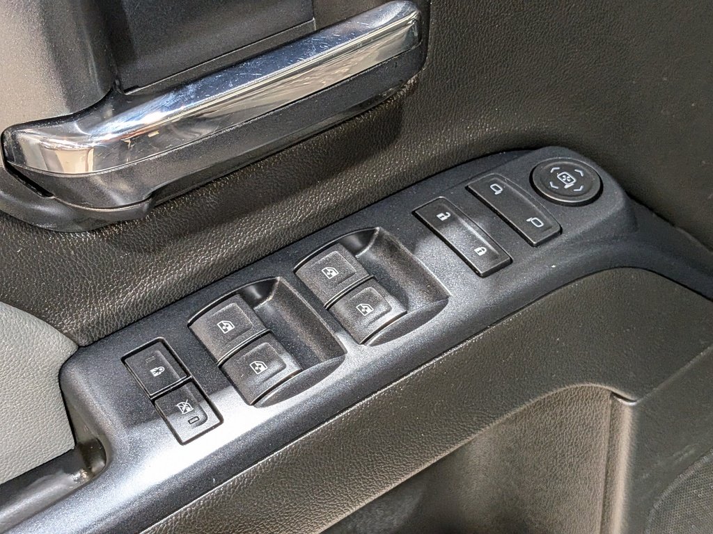 Chevrolet Silverado 1500 2018 Noir Val-David - photo #28