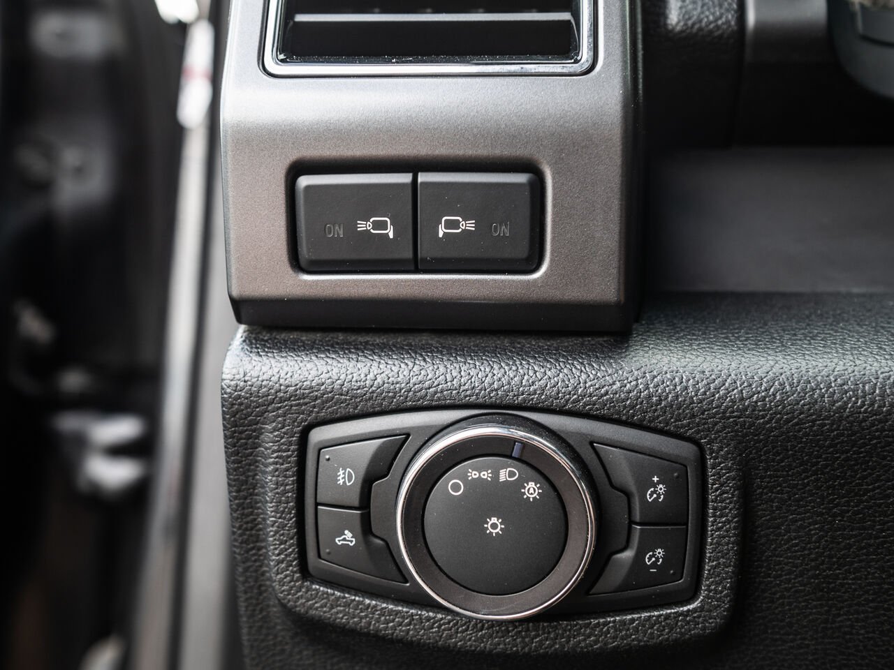 2019 Ford F-150 Black Sainte-Julienne - photo #13