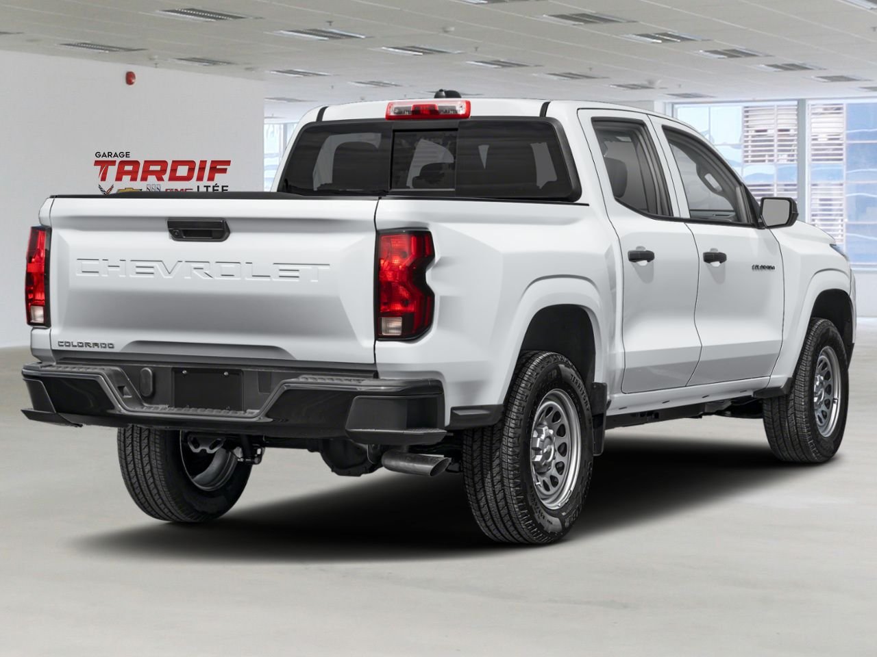 CHEVROLET Colorado Trail Boss cabine multiplace 4RM 2026 Blanc sommet Amos - photo #1
