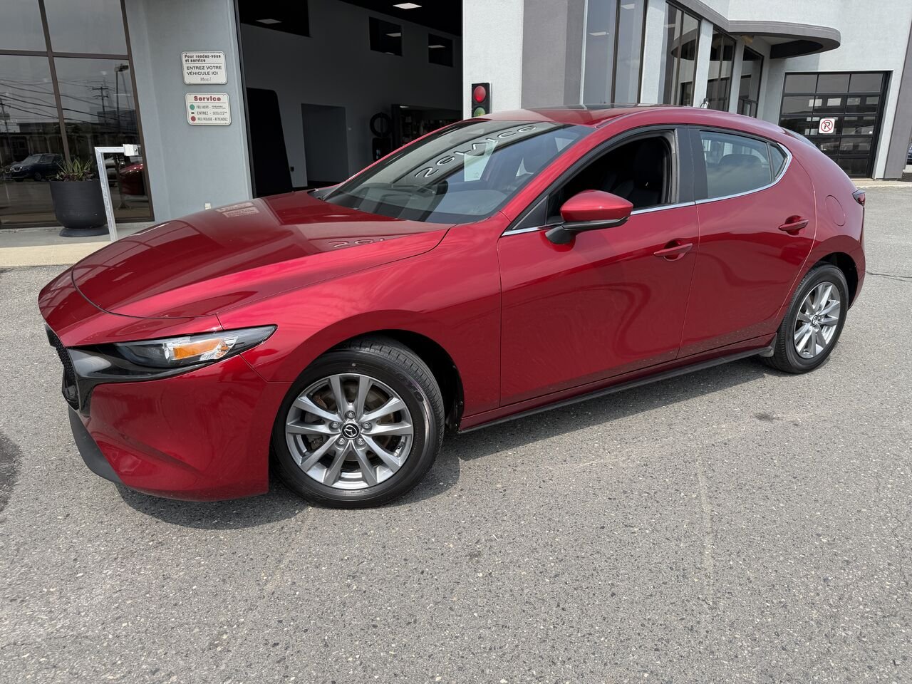 2025 Mazda Mazda3 Sport Red Lac Mégantic - photo #0