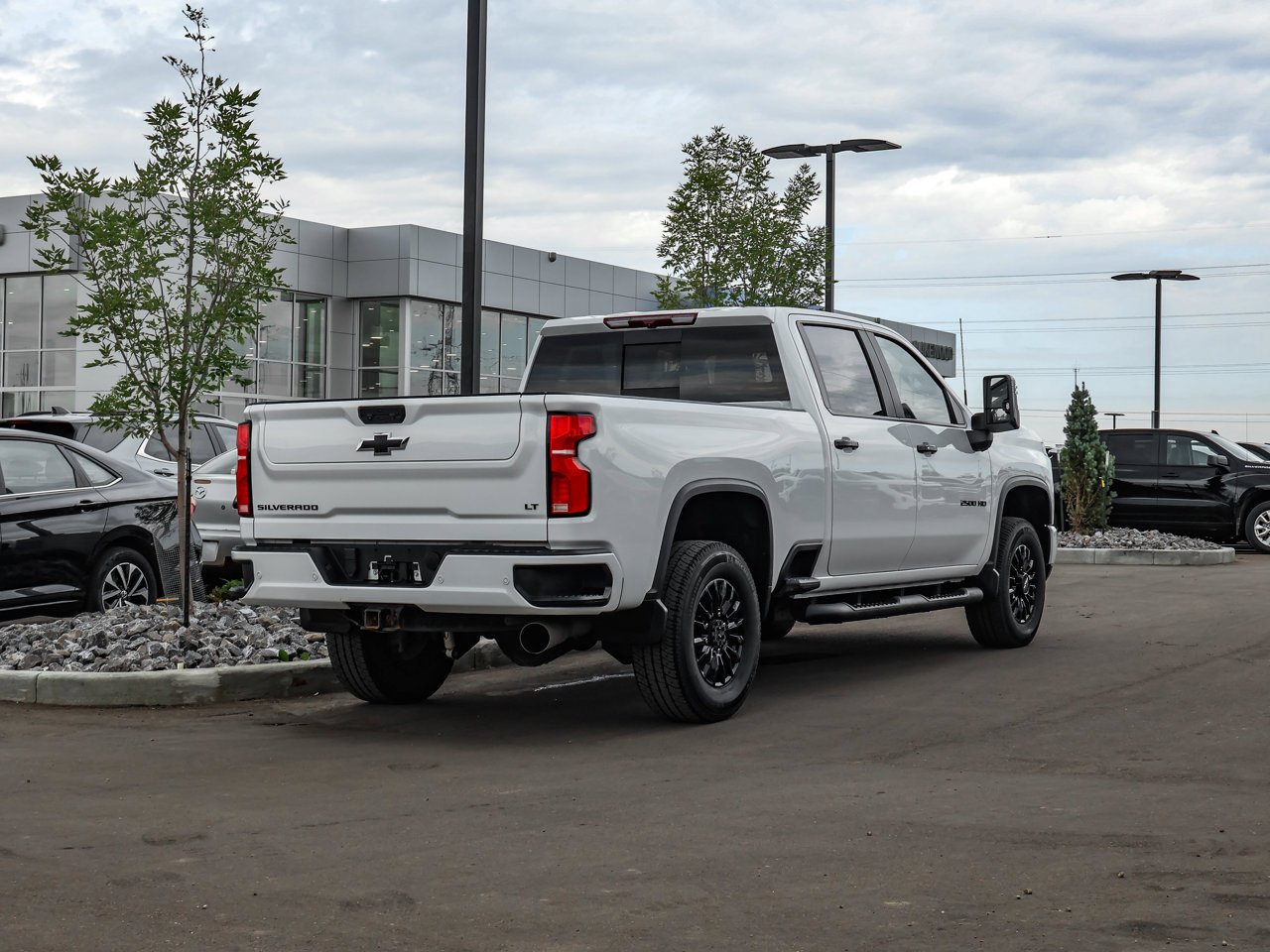 2024 Chevrolet Silverado 2500HD 4WD Crew Cab 159 LT White Sherwood Park - photo #7