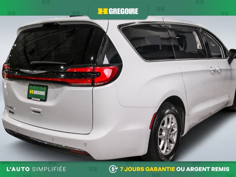 2023 Chrysler Pacifica White Saint-Eustache - photo #7