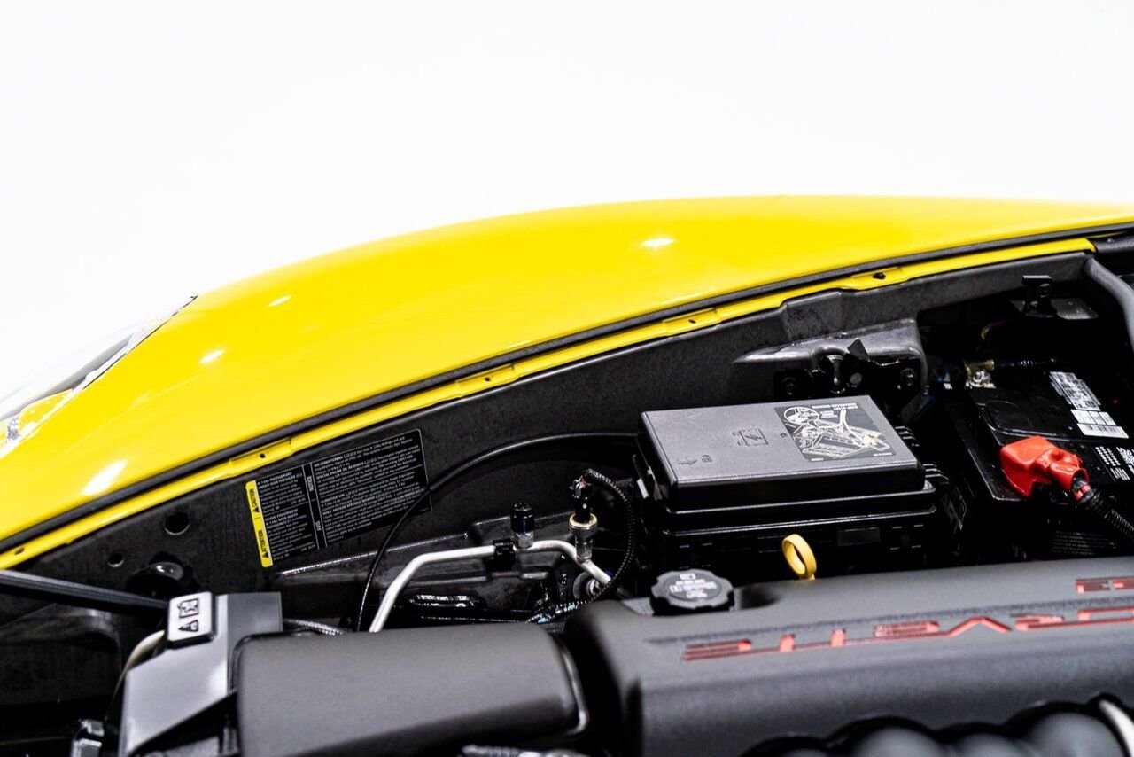 2008 Chevrolet Corvette PRIX EN USD | With Only 900km (563mi) From New With Window Sticker Yellow Montreal - photo #26
