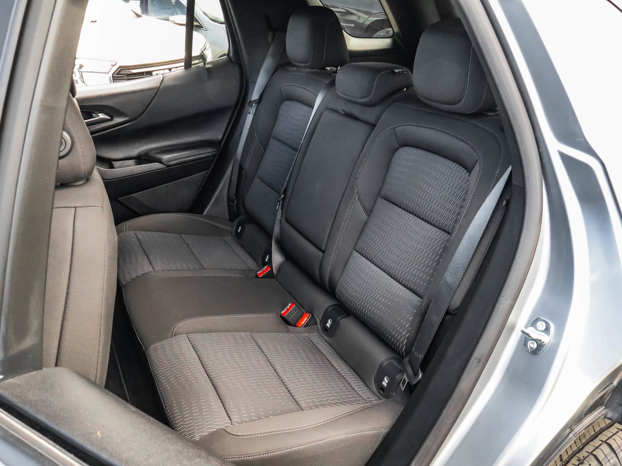 2026 Chevrolet Equinox AWD 4dr LT w/2LT Grey Sherwood Park - photo #15