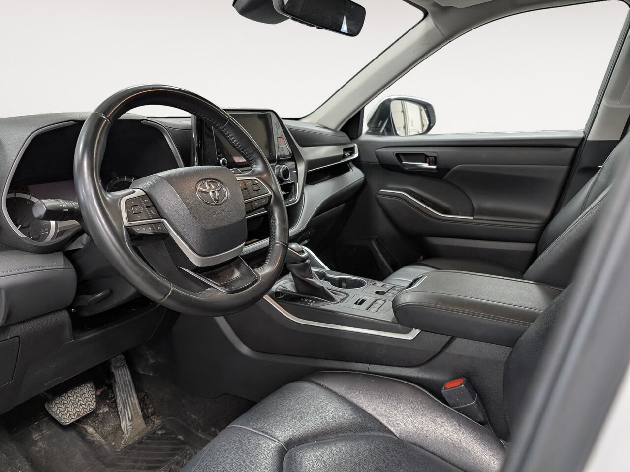 2023 Toyota Highlander 5TDKDRBH3PS510077 Wind Chill Pearl Sherbrooke - photo #8