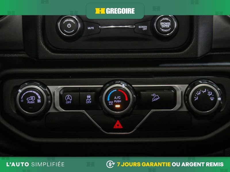 Jeep Wrangler 2019 Blainville - photo #22