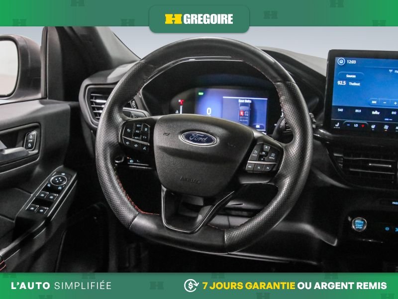 2025 Ford Escape Grey Laval - photo #19