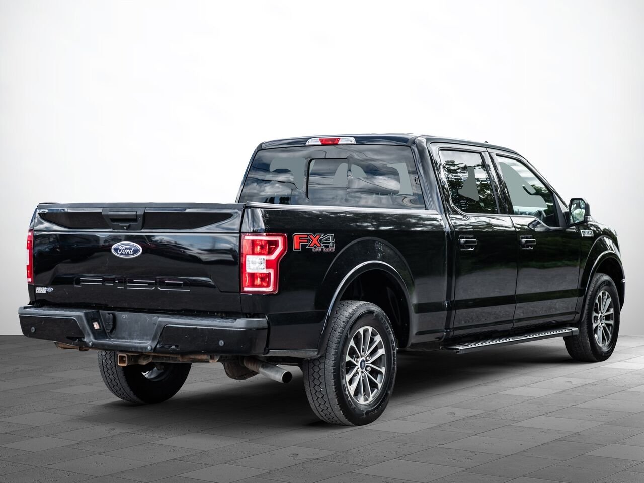 2019 Ford F-150 Black Sainte-Julienne - photo #3