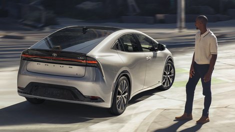 Prius Hybride branchable 2025 : la voiture idéale pour vos trajets quotidiens