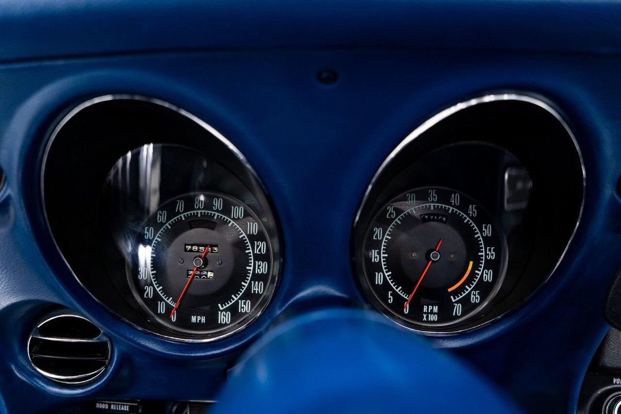 Chevrolet Corvette *PRIX EN USD* Matching numbers Top flight with extensive documentation 1968 Bleu Montréal - photo #11