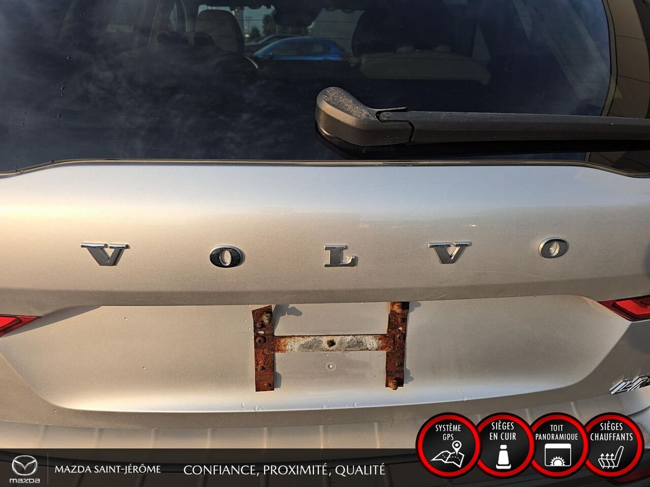 Volvo XC60 T6 Momentum | TOIT OUVRANT | CUIR | AWD | 2019 Gris Saint-Jérôme - photo #7