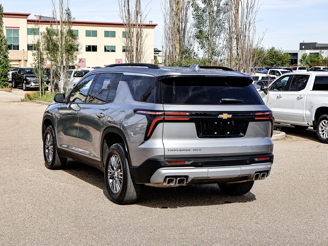 2026 Chevrolet Traverse AWD 4dr LT Grey Sherwood Park - photo #10