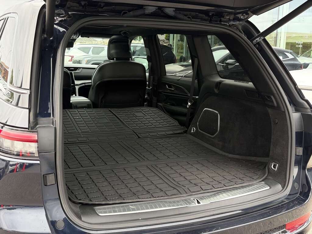 2024 Jeep Grand Cherokee Blue Gatineau - photo #16