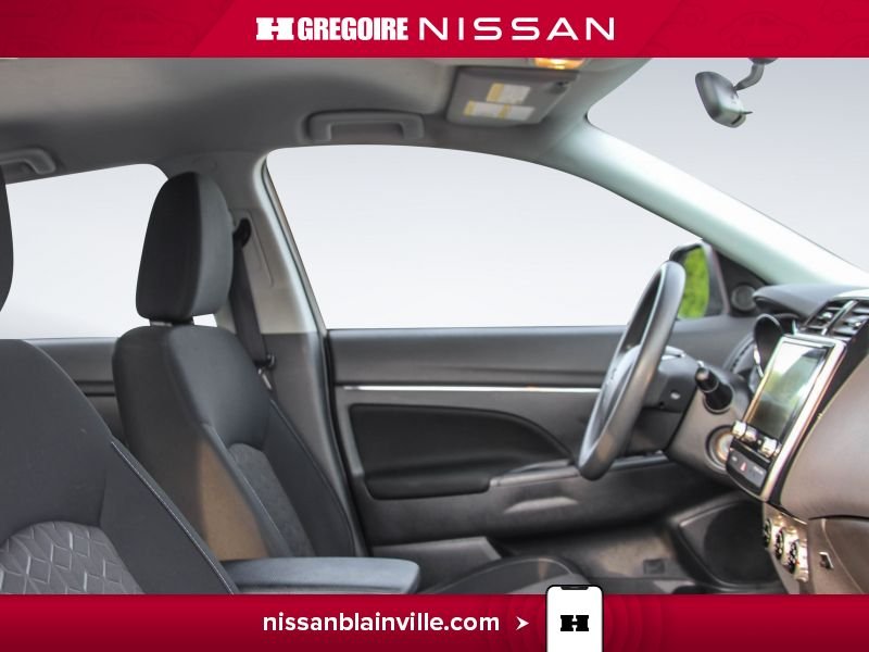 2022 Mitsubishi RVR White Saint-Eustache - photo #21