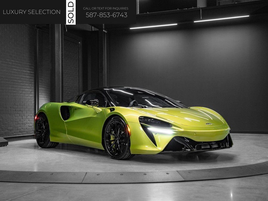 2023 McLaren Artura 2023 Green
