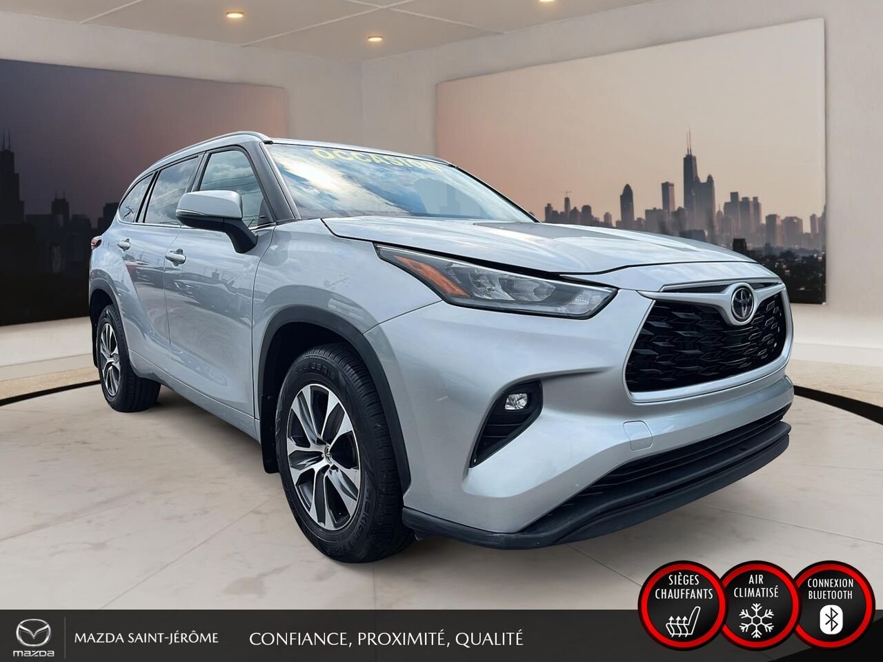 Toyota Highlander XLE | TOIT OUVRANT | CUIR | AWD | 2022 Argent Saint-Jérôme - photo #3