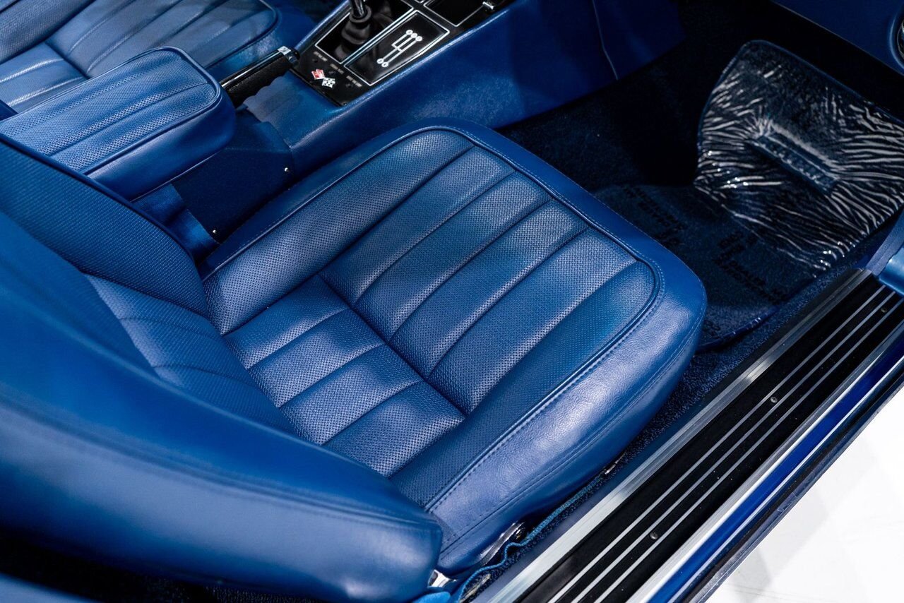 Chevrolet Corvette *PRIX EN USD* Matching numbers Top flight with extensive documentation 1968 Bleu Montréal - photo #82