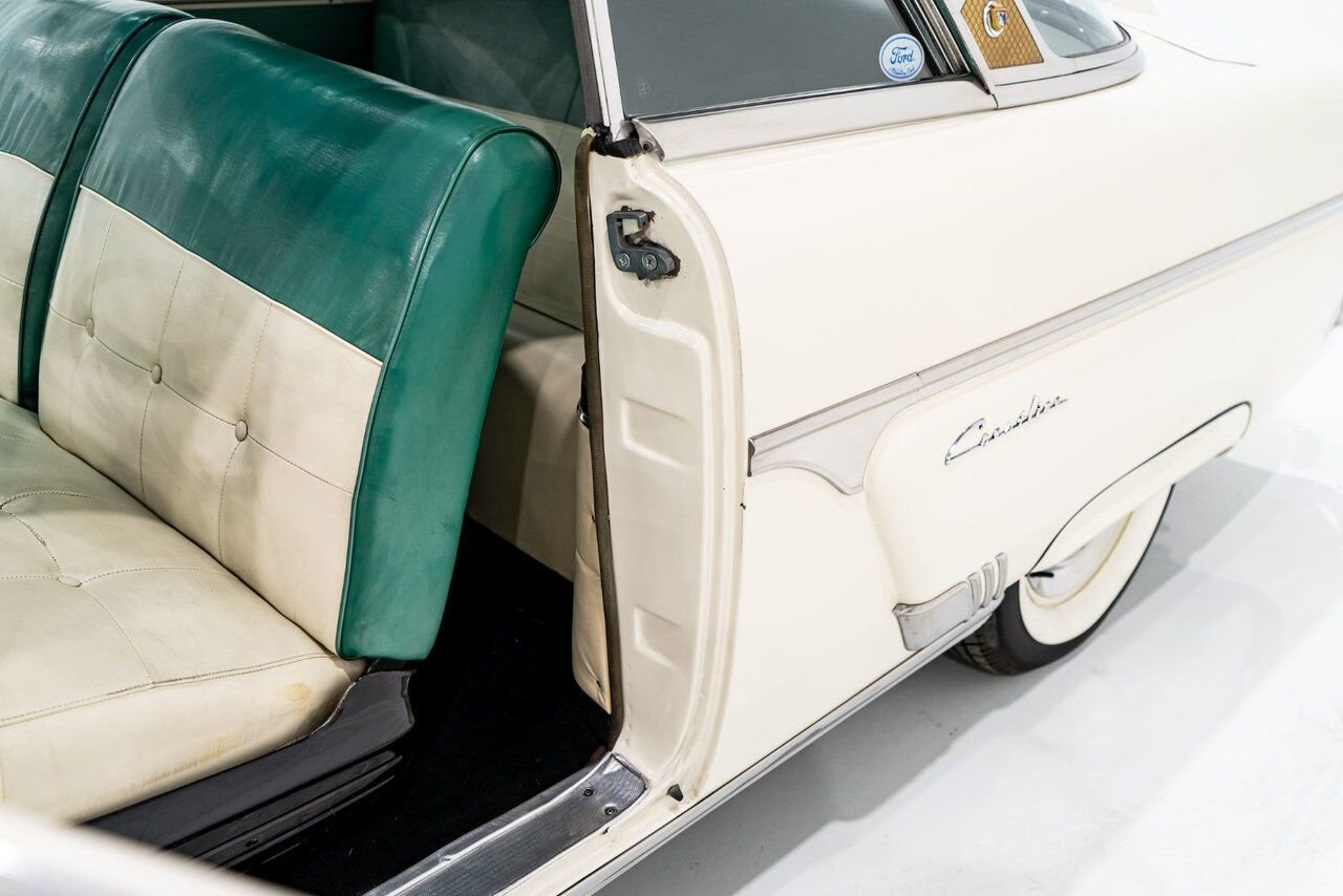1954 Ford Crestline Skyliner rare glass top long term ownership White Montreal - photo #77
