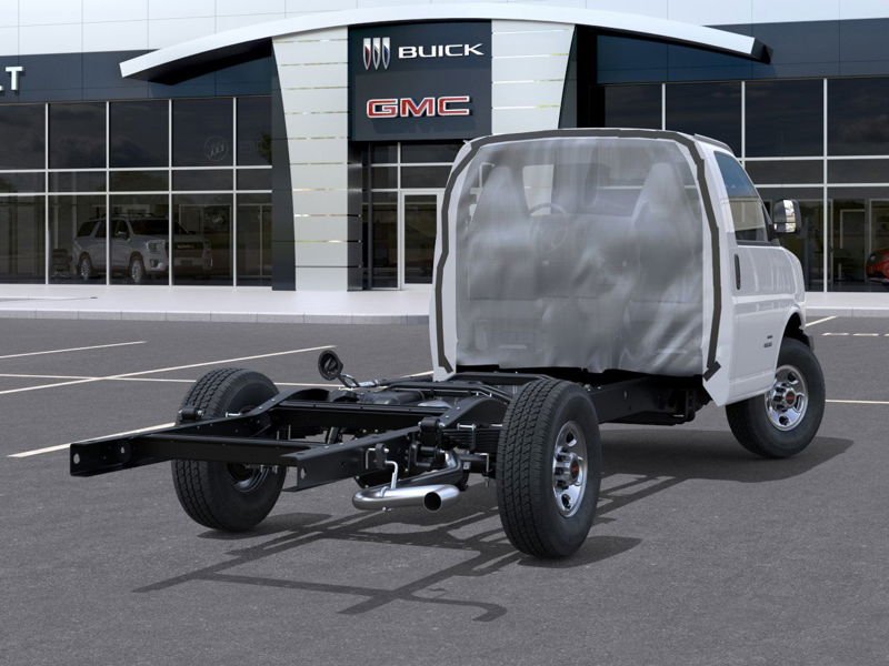 2026 GMC Savana Commercial Cutaway 2026 SUMMIT WHITE