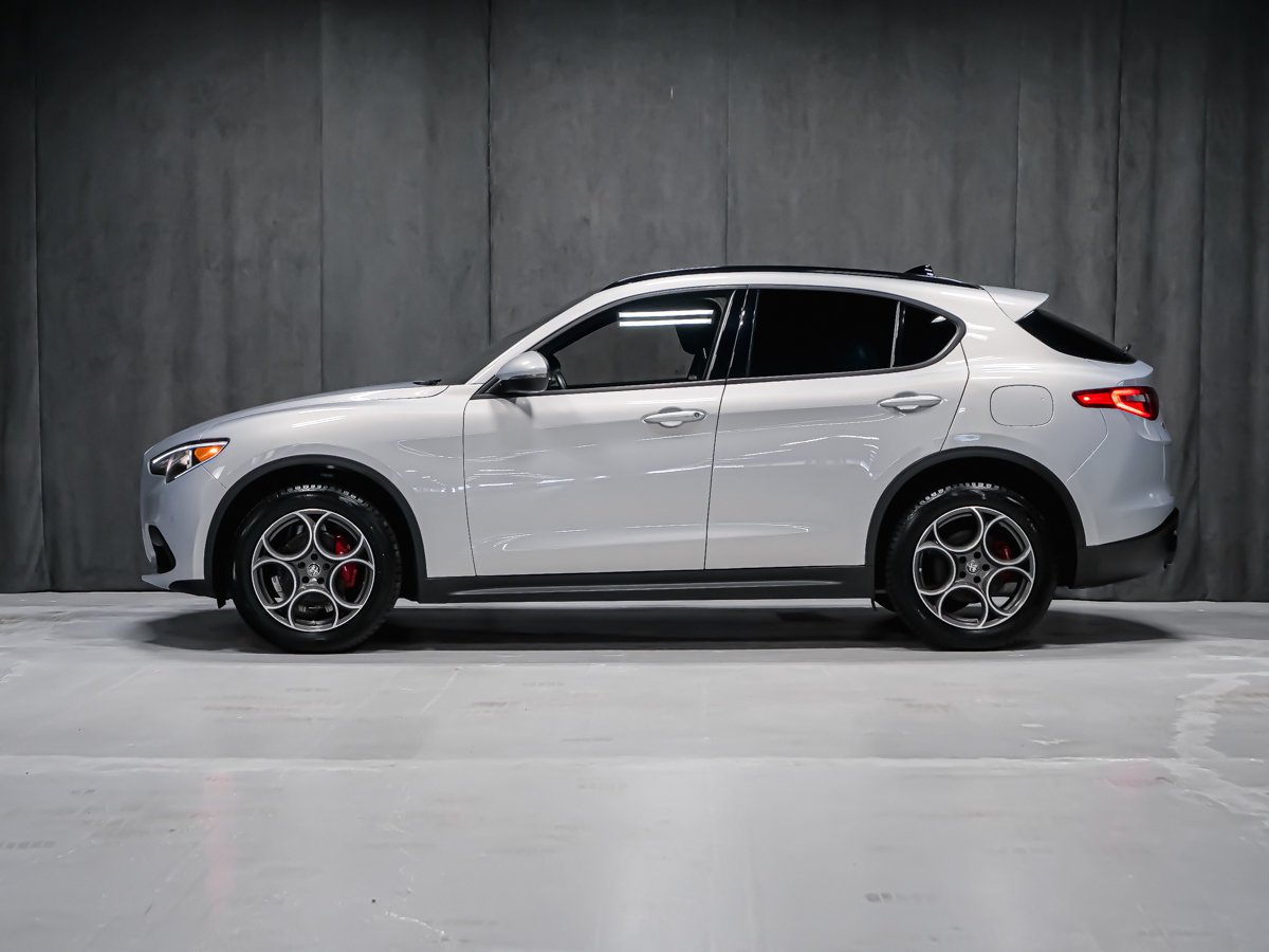 Alfa Romeo Stelvio Sprint 2023 Gris Montréal - photo #2