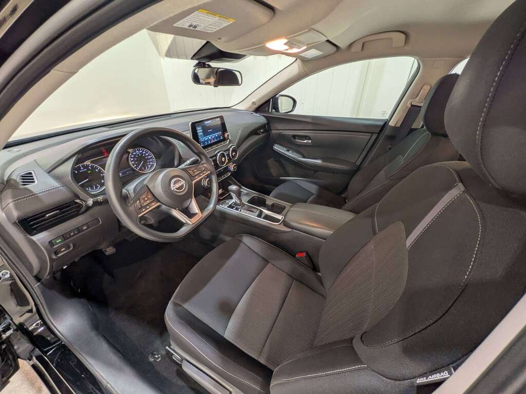 2024 Nissan Sentra SV CVT Black Val-David - photo #7