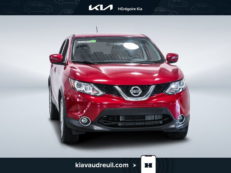 2017 Nissan Qashqai Red Laval - photo #0