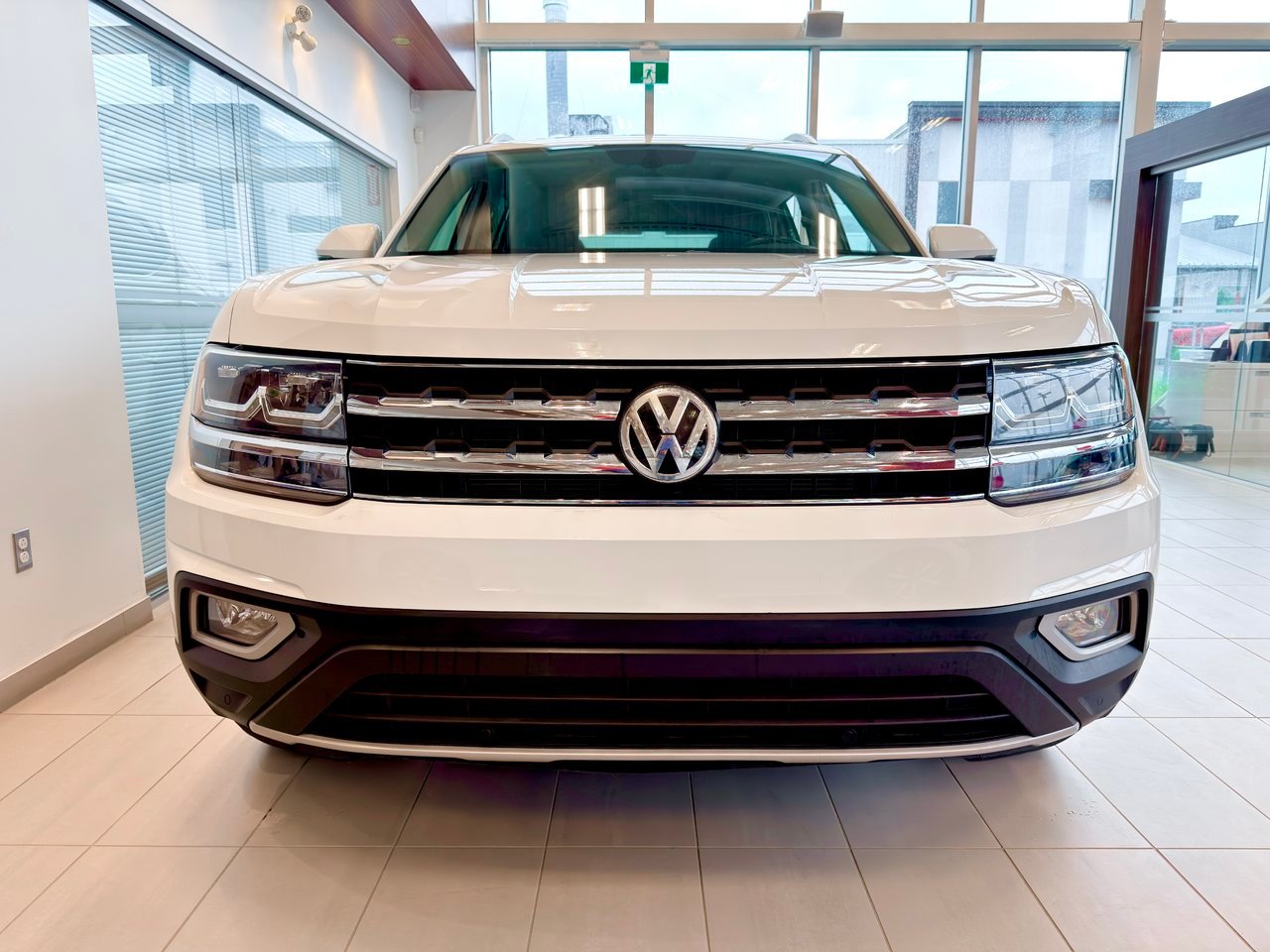 2018 Volkswagen Atlas White Notre-Dame-des-Prairies - photo #5