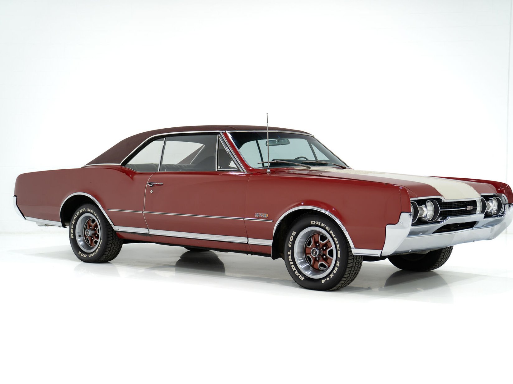 Oldsmobile Cutlass 442 *PRIX EN USD* Numéros entièrement Matching Non restaurée Repeinte une seule fois 1967 Rouge Montréal - photo #27