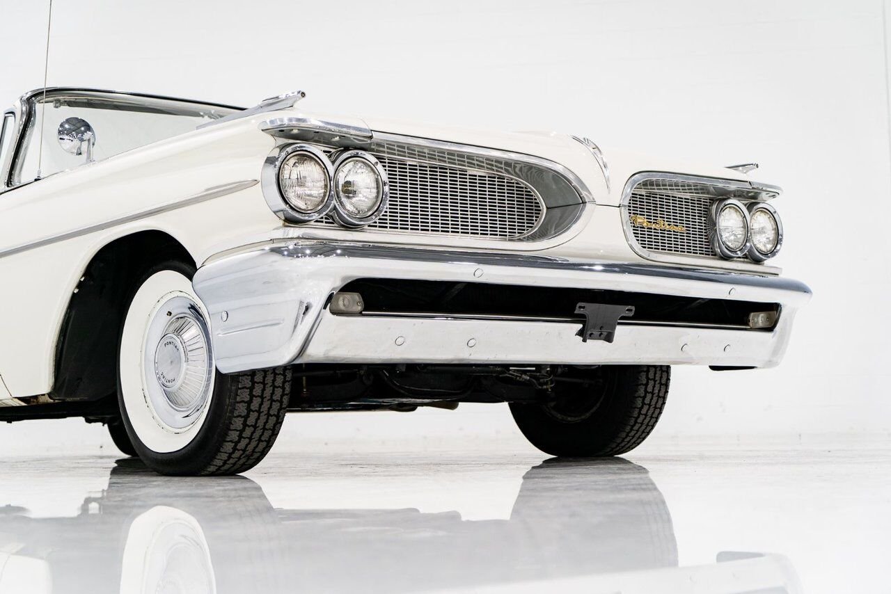 Pontiac PARISIENNE **PRIX EN USD** Fully restored with 261cu.in. and GM built sheet 1959 Blanc Montréal - photo #33