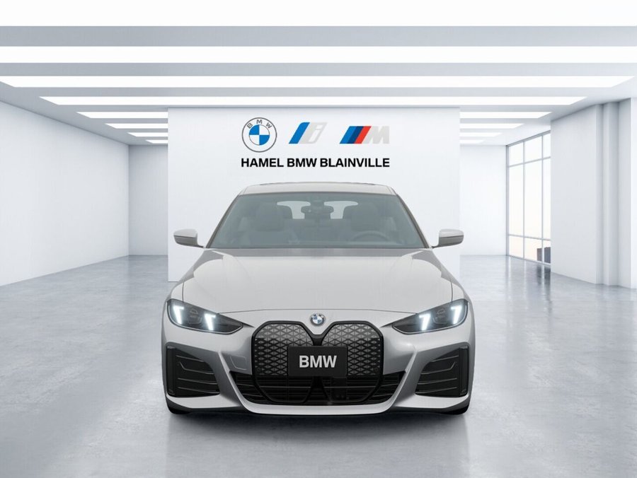 BMW i4 2026 2026 Gris Brooklyn métallique