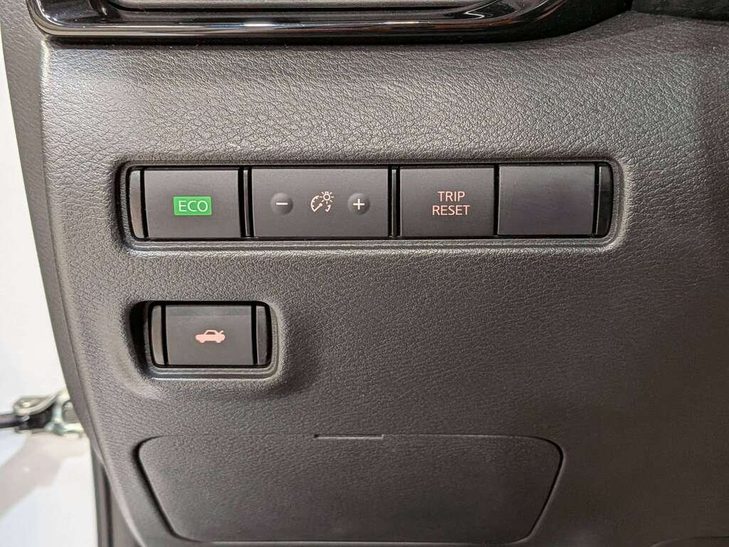 Nissan Sentra SR Manual 2024 Blanc Val-David - photo #30