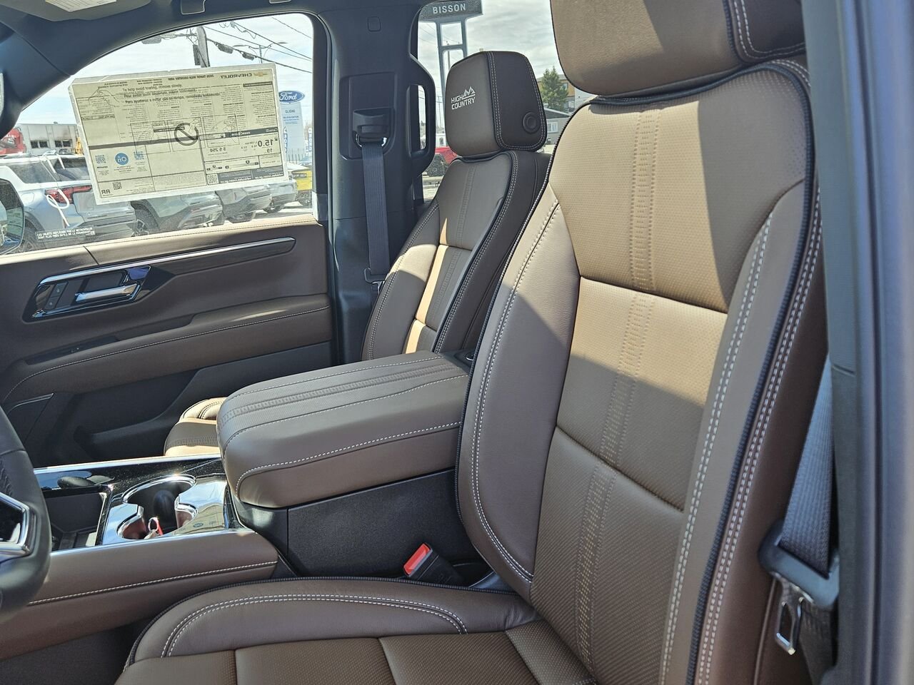 Chevrolet Tahoe High Country 4 portes 4RM 2026 NOIR Thetford Mines - photo #14