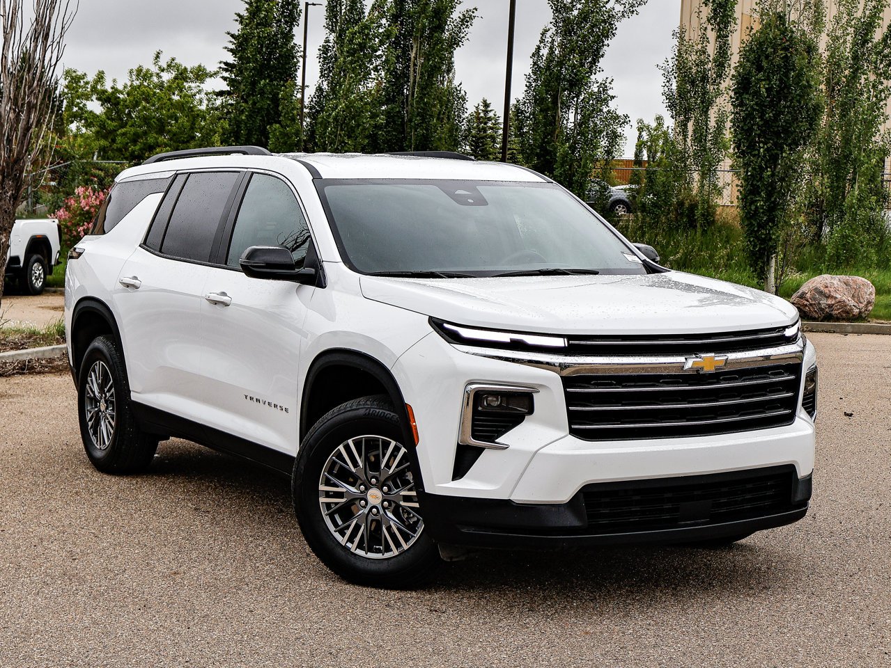 2026 Chevrolet Traverse AWD 4dr LT White Sherwood Park - photo #1