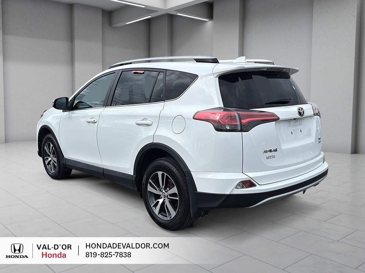 Toyota RAV4 AWD 4 portes XLE 2016 Blanc Val-d'Or - photo #3