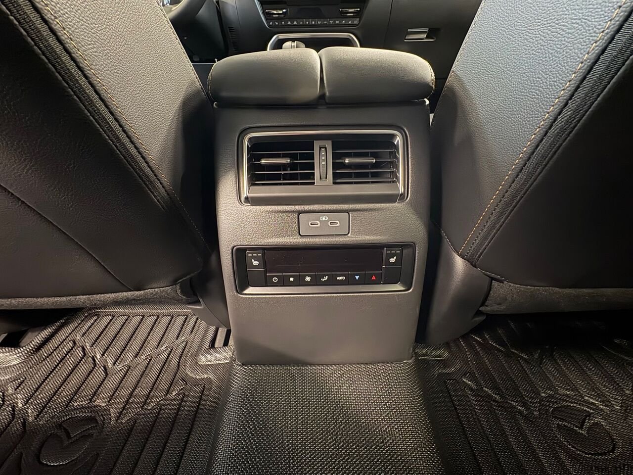 MAZDA CX-70 hybride rechargeable GS-L SC TI 2026 Noir de jais mica Châteauguay - photo #11