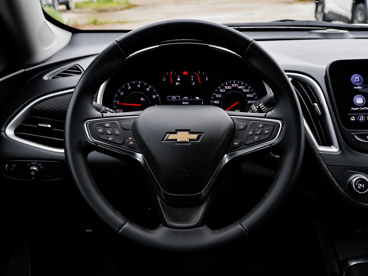 2024 Chevrolet Malibu 4dr Sdn 1LT White Sherwood Park - photo #28