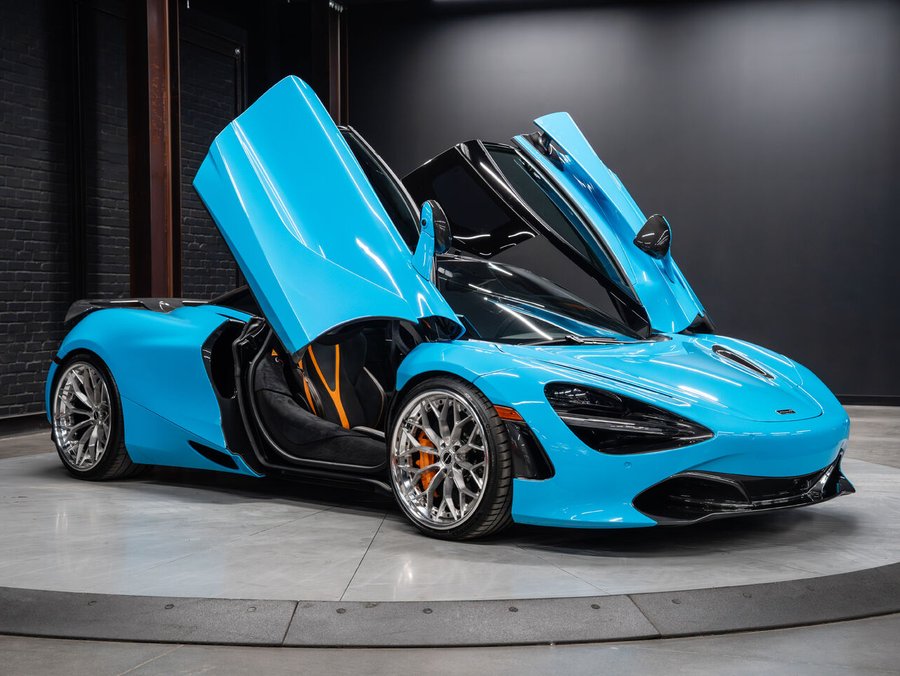 2018 McLaren 720S 2018 Blue