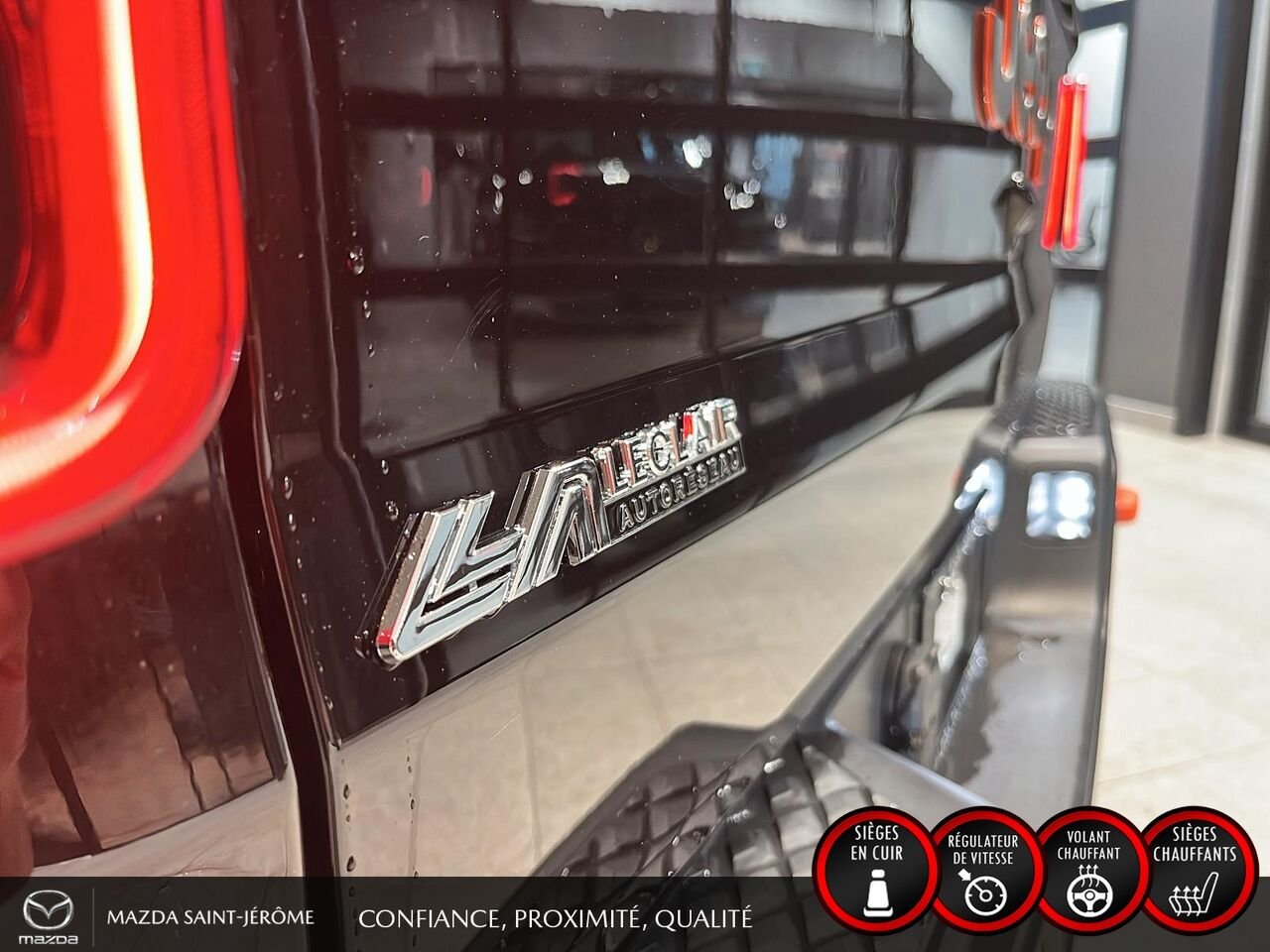 2021 Jeep Gladiator MOJAVE | DEUX TOITS | CUIR | PNEUS TOUT-TERRAIN LT285 | 4X4 Black Saint-Jérôme - photo #8