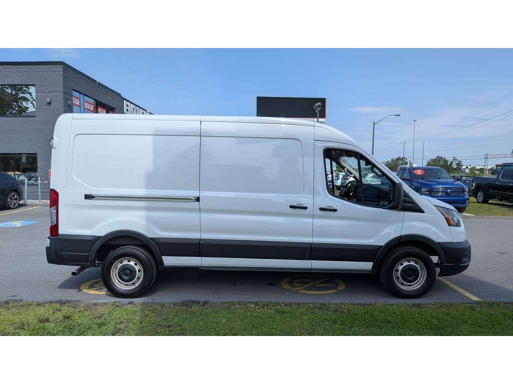 Ford Transit Cargo Van T-250 130" Med Rf 9070 GVWR RWD 2022 Blanc Val-David - photo #7