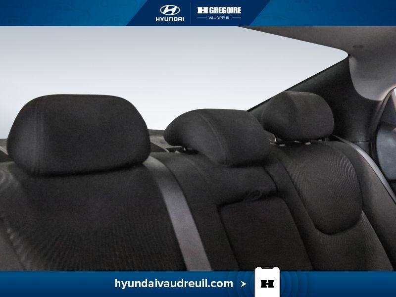 2016 Hyundai Elantra White Laval - photo #31