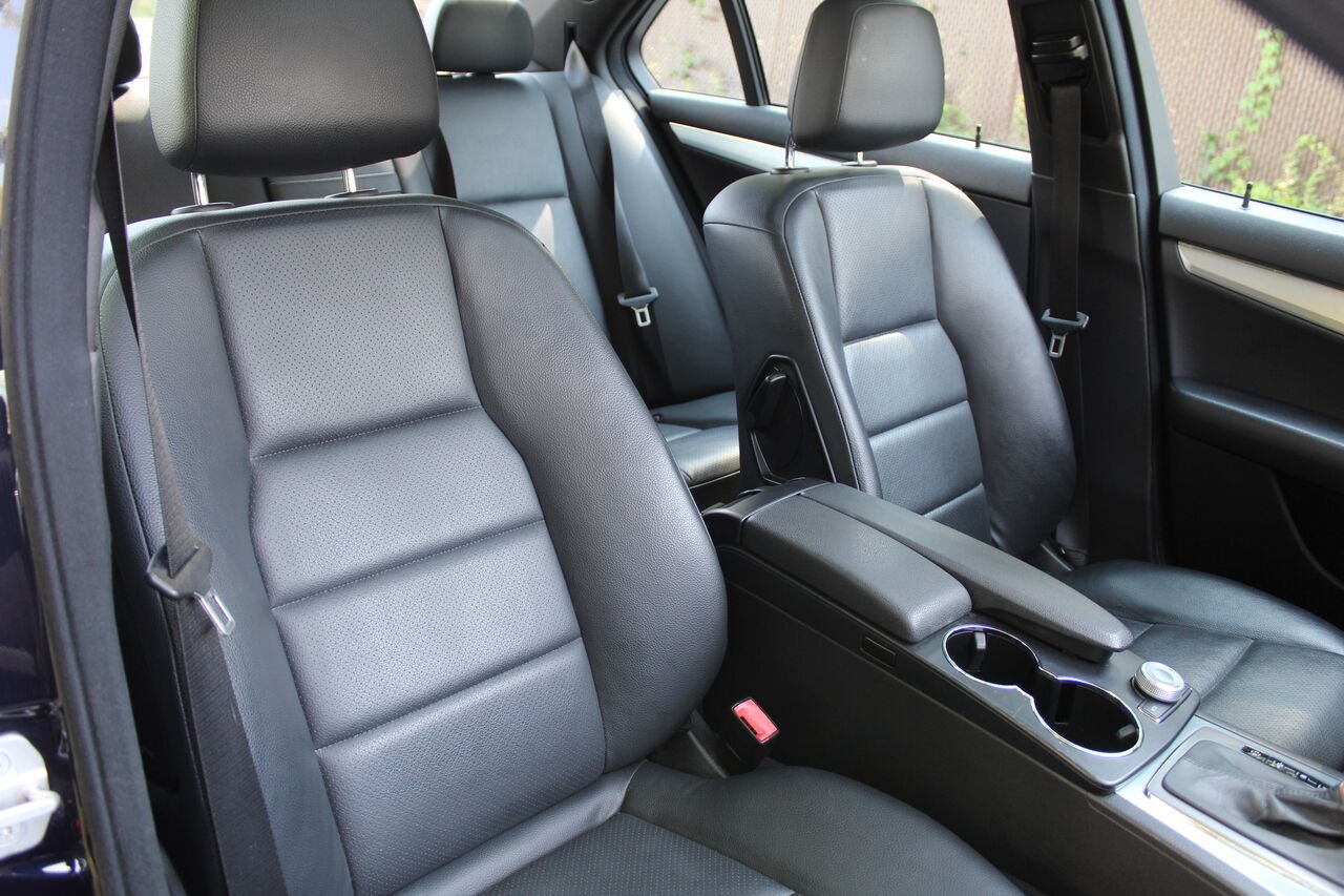 2008 Mercedes-Benz C 230 4MATIC VIN: WDDGF85X38F141905 Blue Sainte-Rose - photo #8