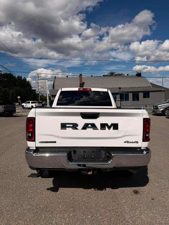 RAM 2500 2025 Blanc Lac Mégantic - photo #7