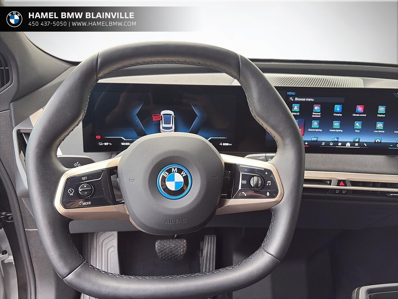 2024 BMW iX M60 xDrive véhicule d'activités sportives White Blainville - photo #10